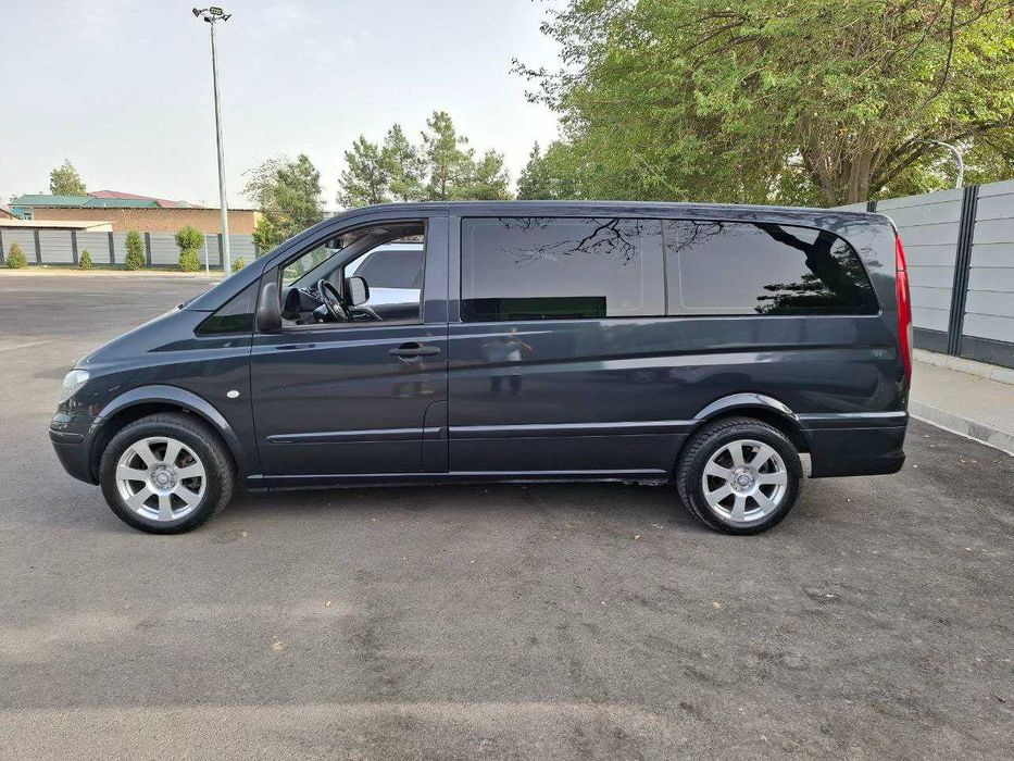 Продаётся автомобиль MERCEDES-BENS VITO