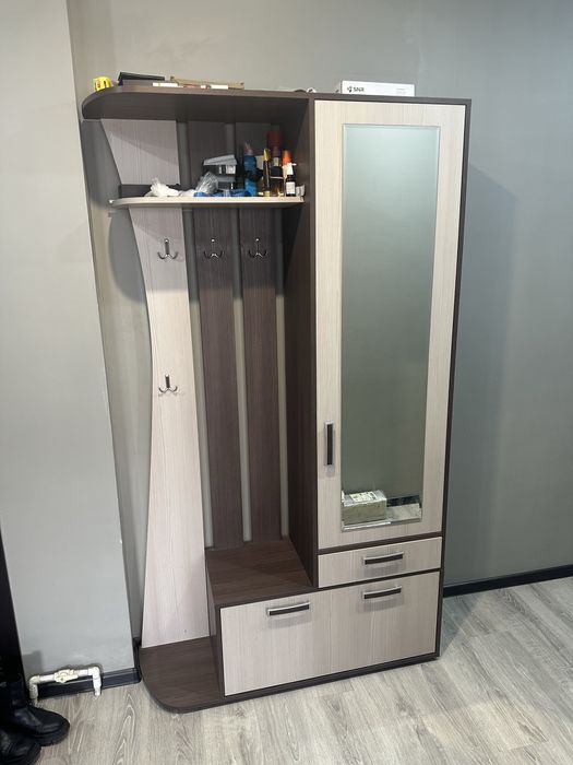 Продам шкаф для прихожи