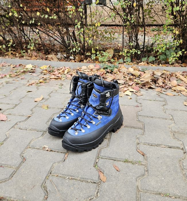 Bocanci, ghete, AKU, Gore-tex, Vibram pt drumeție pe munte, alpinism