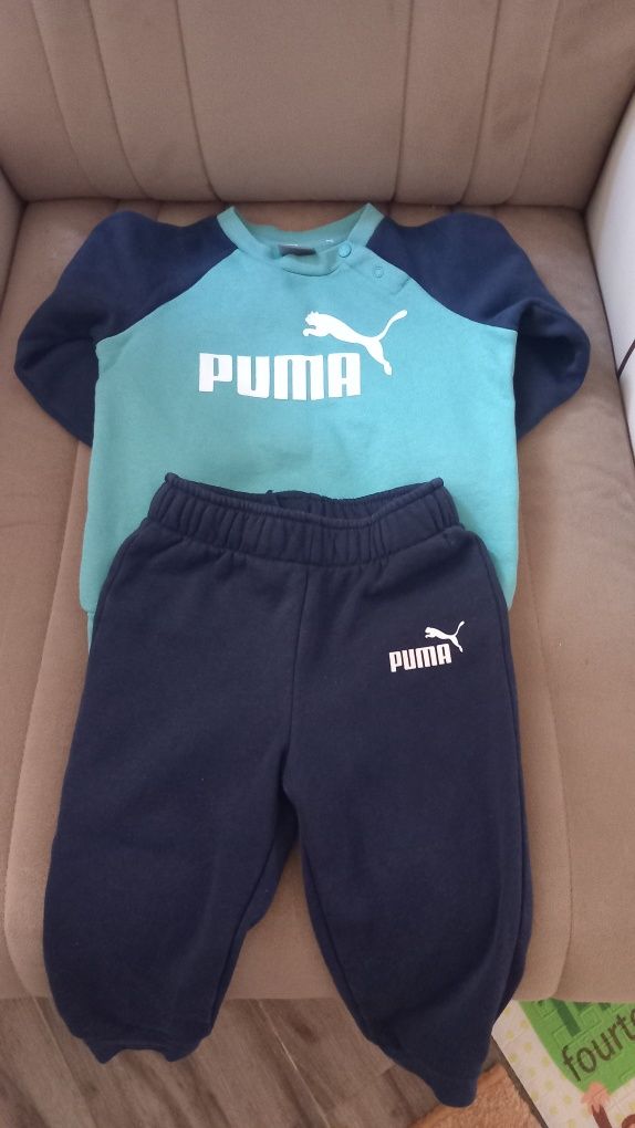 Vand trening puma baby 12-18 luni in stare foarte buna,purtat de 2 ori