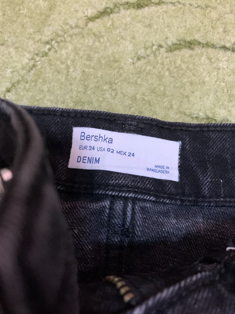 Поли от Bershka 34 размер