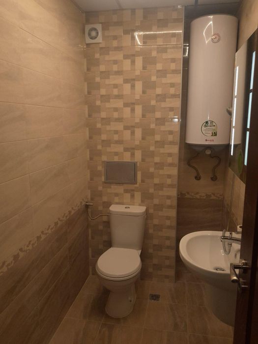 Дава се под наем Тристаен апартамент в Бургас, Славейков - 90 кв.м за 433.5 € - Снимка #5