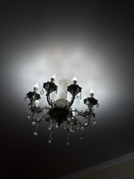 Люстраааа 8 лампа