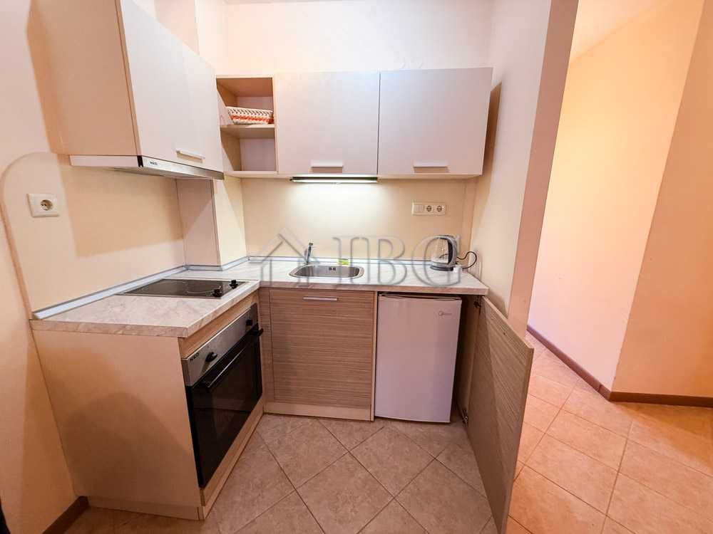 Продава се Двустаен апартамент в к.к. Слънчев бряг - 67 кв.м за 1105 €/кв.м - Снимка #4