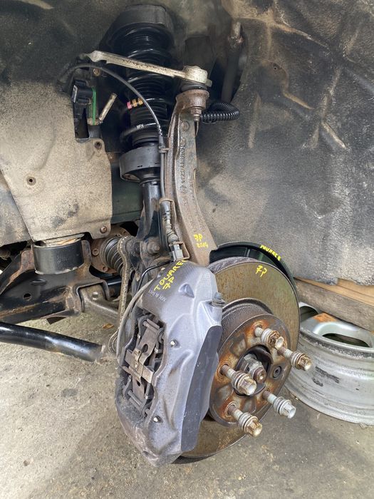 Arc și amortizor dreapta față Volkswagen Touareg  7P 3.0 tdi 2014