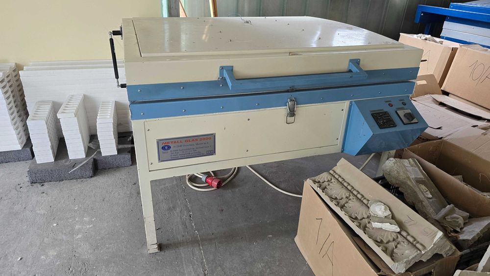 Cuptor de bombat si curbat sticla