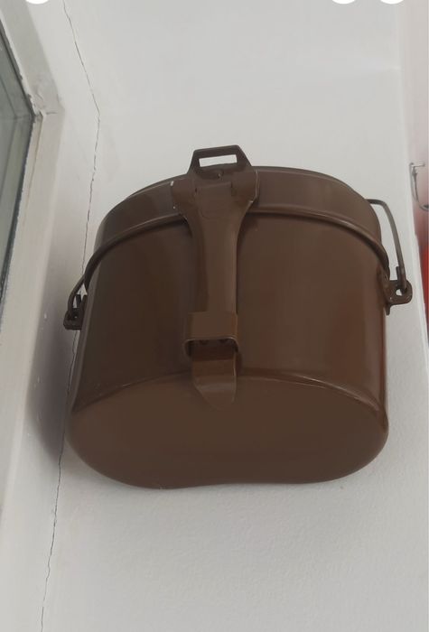 Котелок армейский