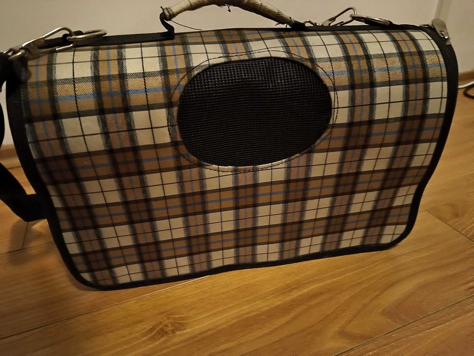 Geantă pt transport pisici /catei /pui/animale model deosebit