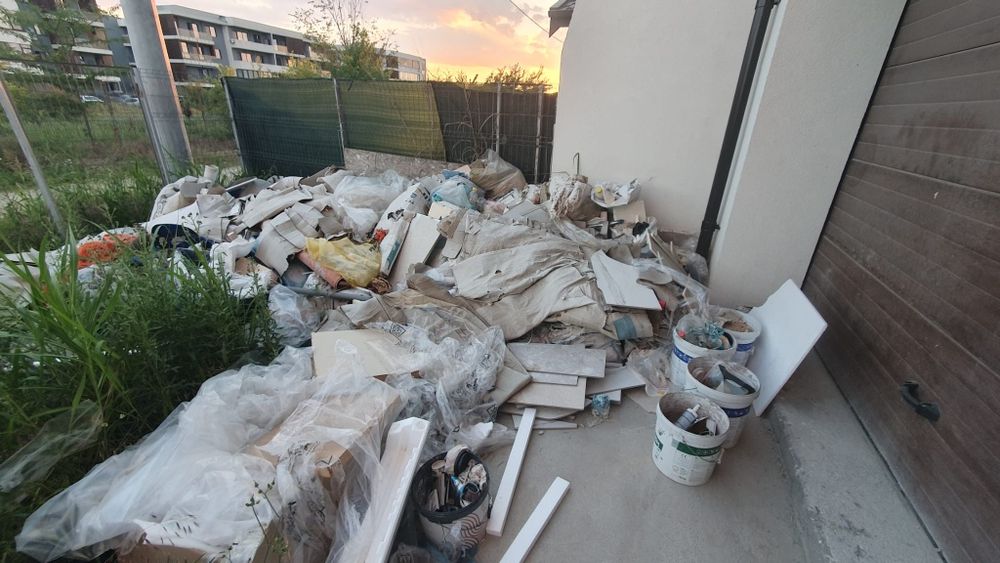 Debarasare apartamente garsoniere poduri