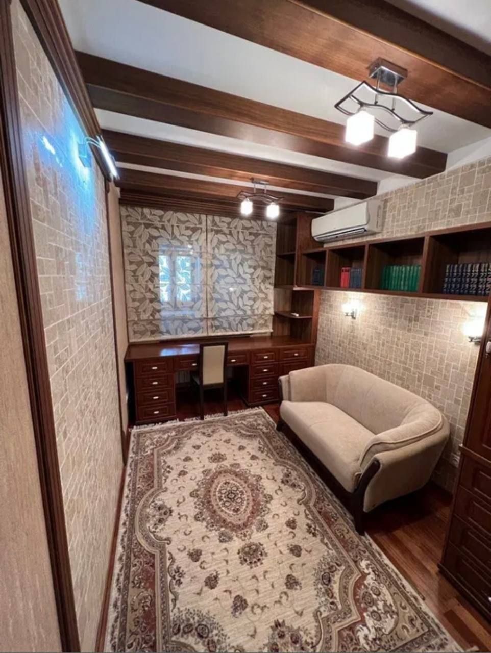 Центр квартира Садыка Азимова 4//4//5 100м2 Спец план