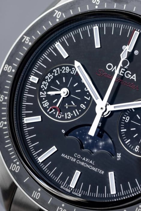 Omega Speedmaster Moonphase 44.25mm