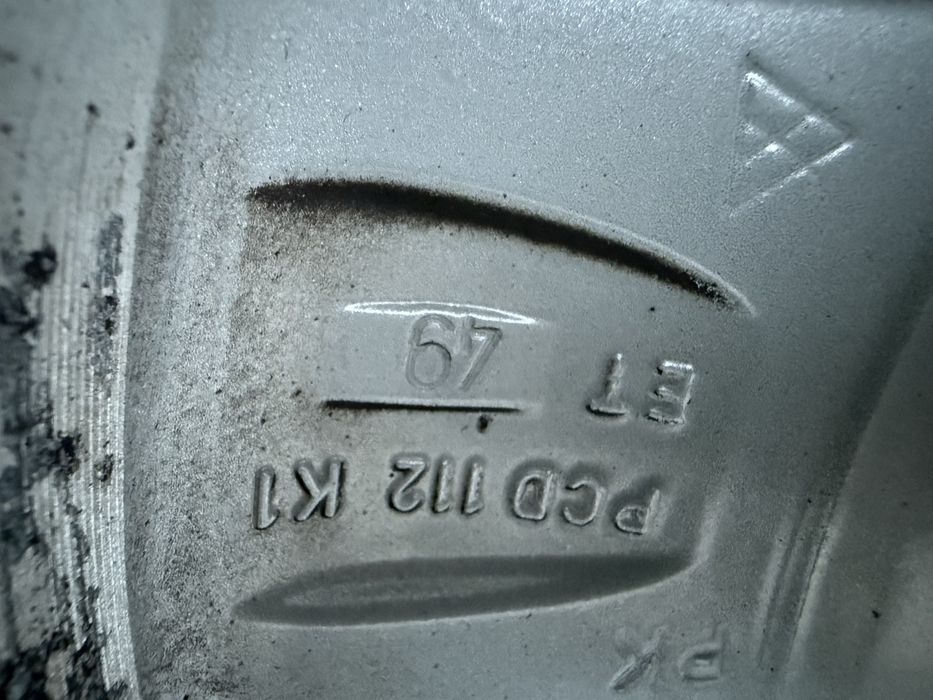 Continental 5/112 Зимни 205/55/16 Дот 33/22г оригинални 450лв