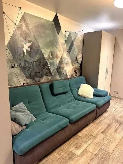 Двустаен имот в кв.Оборище