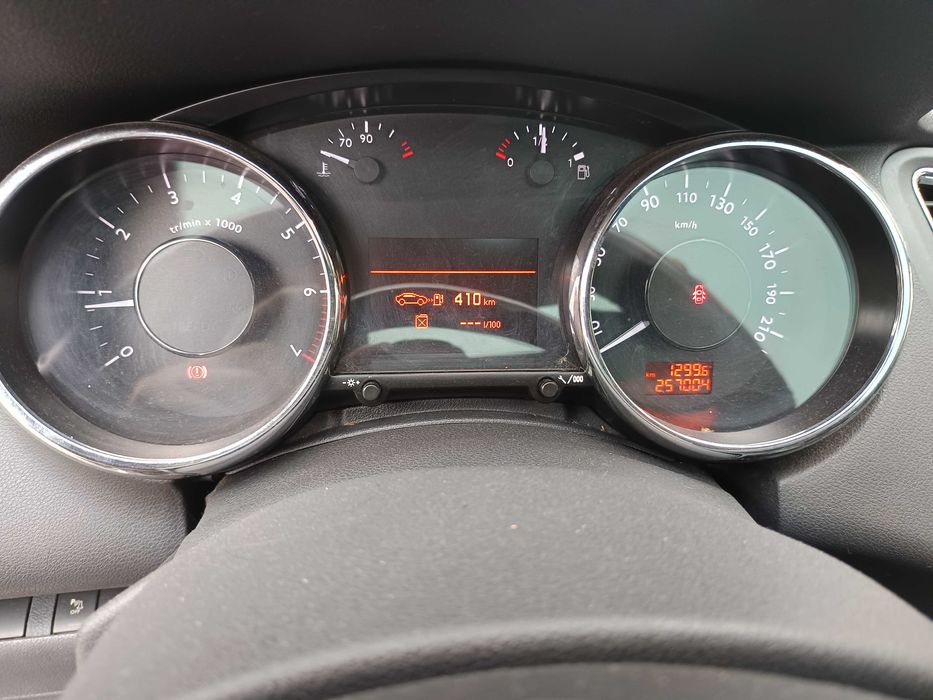 Peugeot 5008 1.6 16v benzina 7 locuri 2010