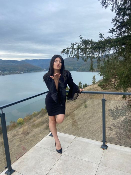 Vând rochie!! purtată o singură dată