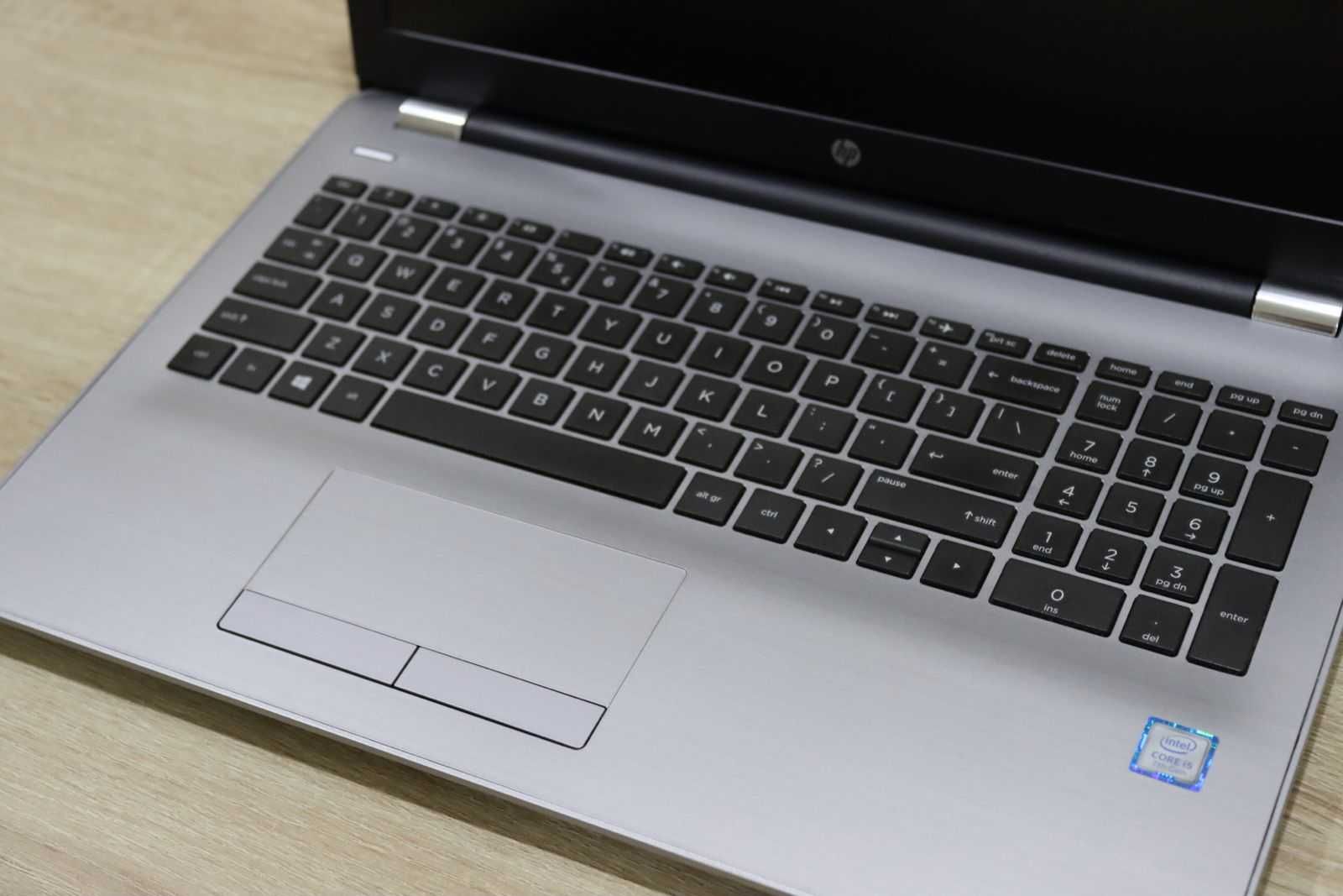 Laptop HP 250 G6