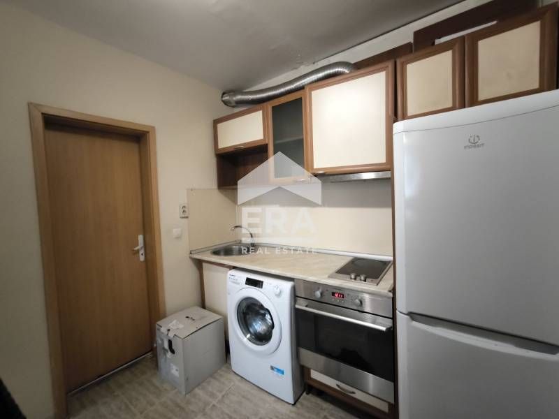 Дава се под наем Двустаен апартамент в Варна, Победа - 56 кв.м за 370 € - Снимка #1