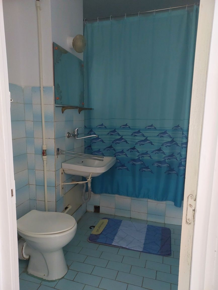 Apartament cu 3 camere de inchiriat