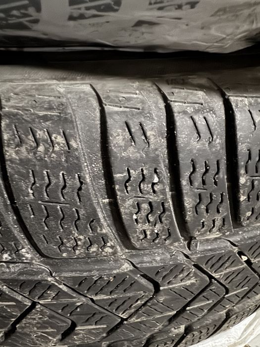 Anvelope iarna Pirelli BMW x3 245 50 R 19 runflat