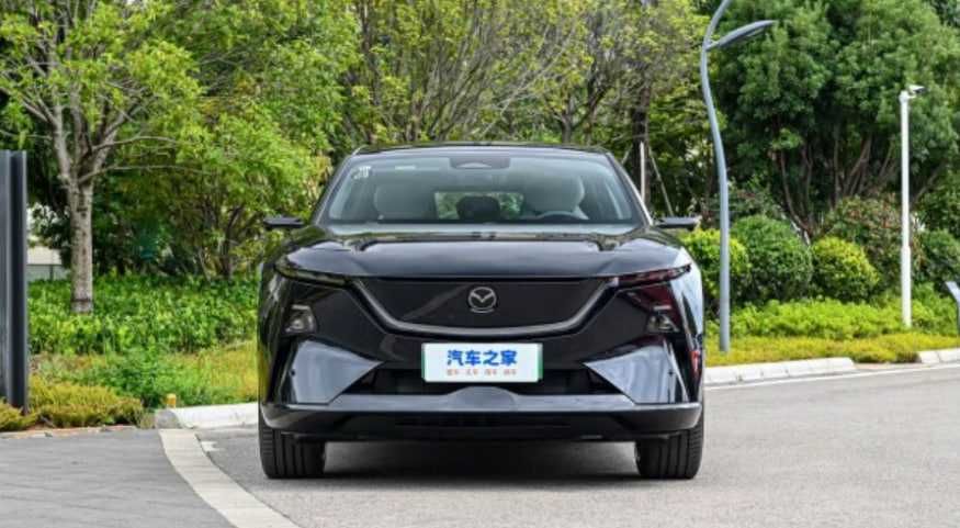 Mazda EZ60 200 Max
