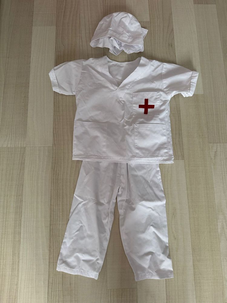 Costum serbare medic - 3 ani