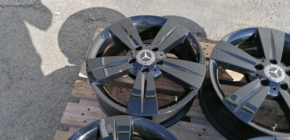 17 цола 5 х 112 мм МЕРЦЕДЕС ВИТО / Виано - ЧИСТО НОВИ ! ! !