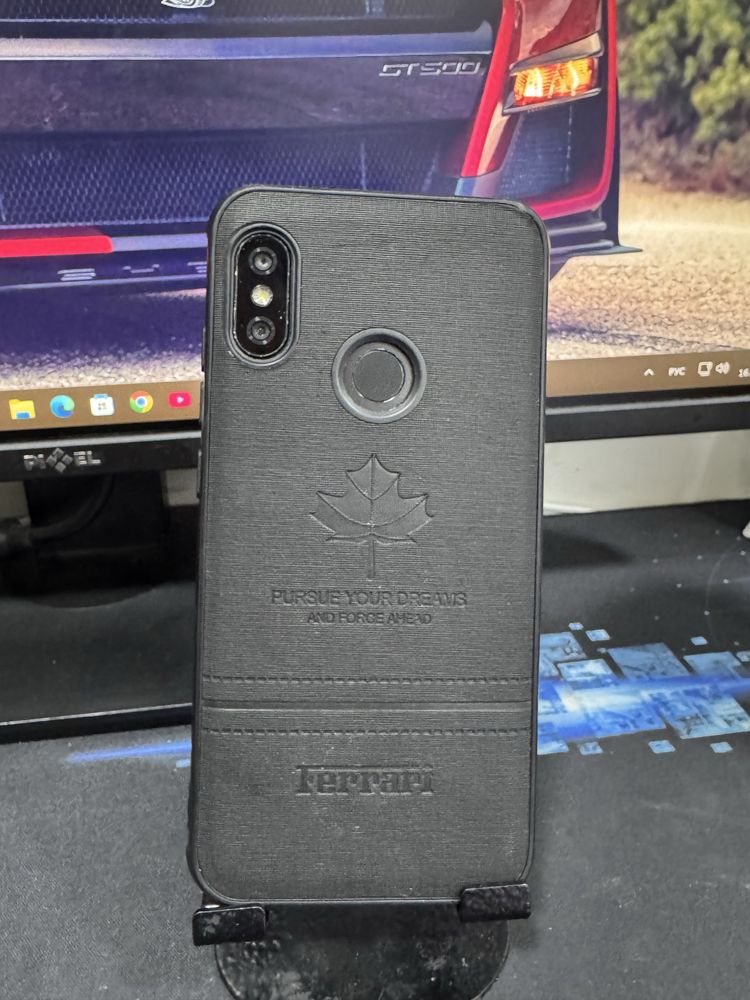 Redmi 6 pro sotiladi 64gb sostoyaniyasi normalni