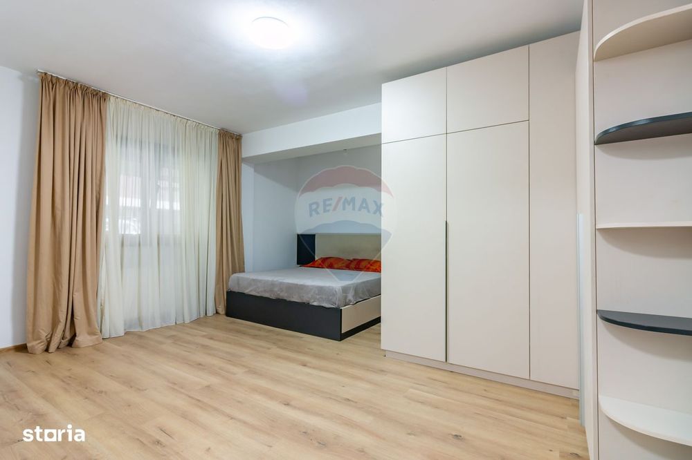 Apartament cu 4 camere si gradina proprie de vanzare/ str.  Amurgului