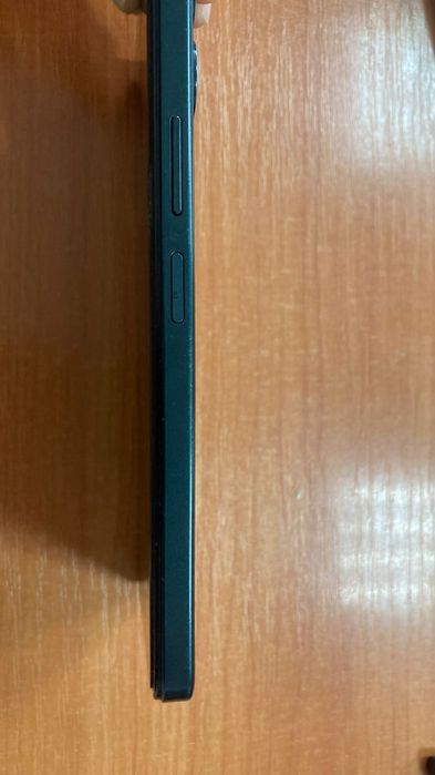 Vivo Y04 256гб торг есть