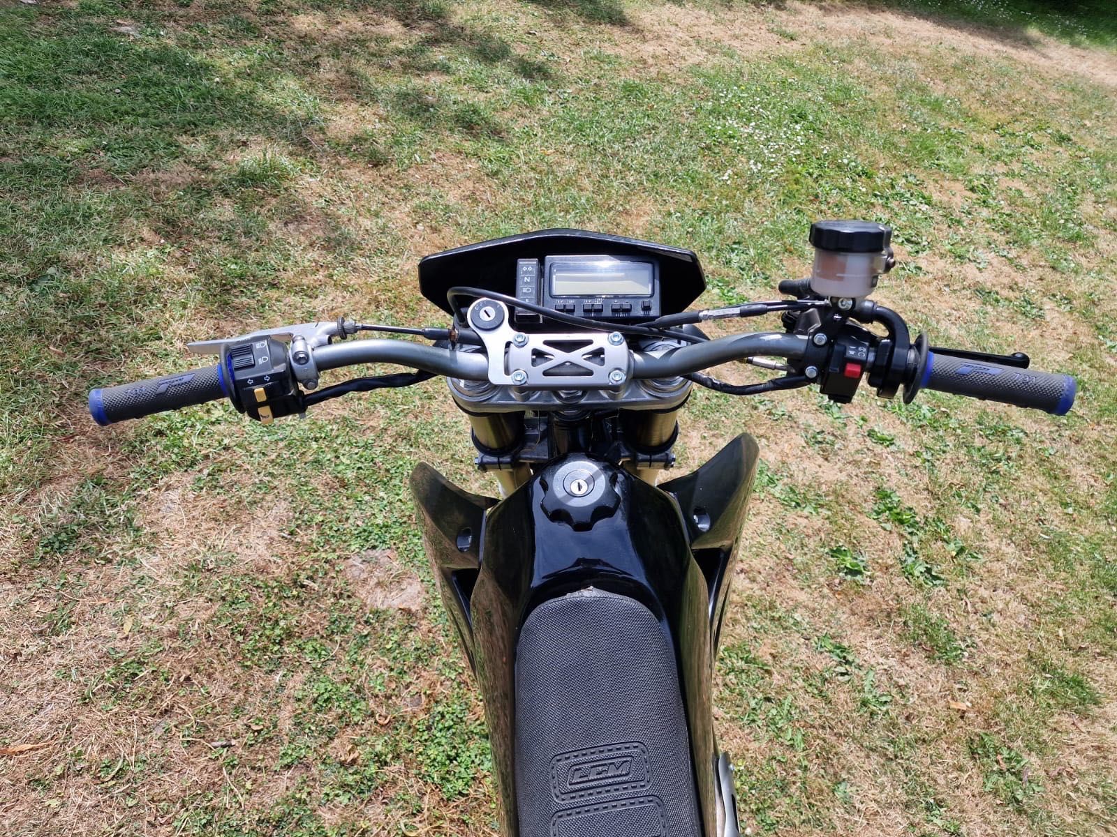 Suzuki DRZ400 SM