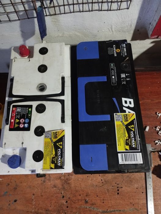 продам два аккумалютора