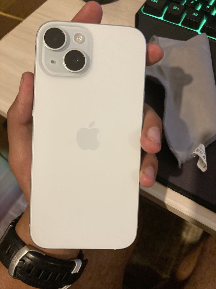 Iphone 15 128 с гаранция от виваком