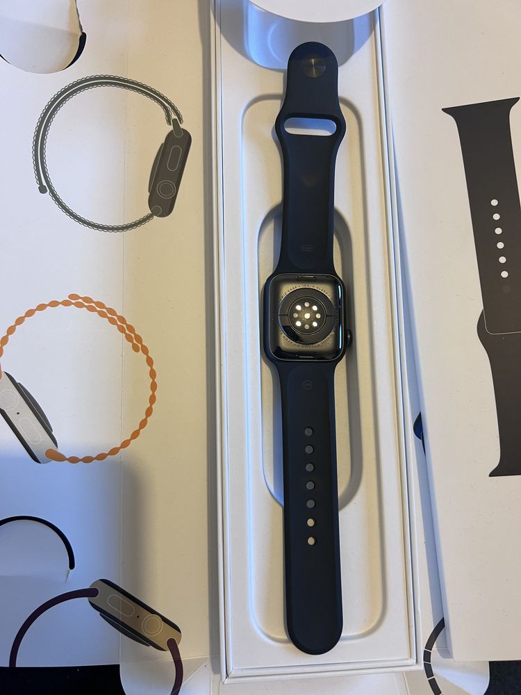 NOU Apple Watch Seria 6, 40mm, Space Grey