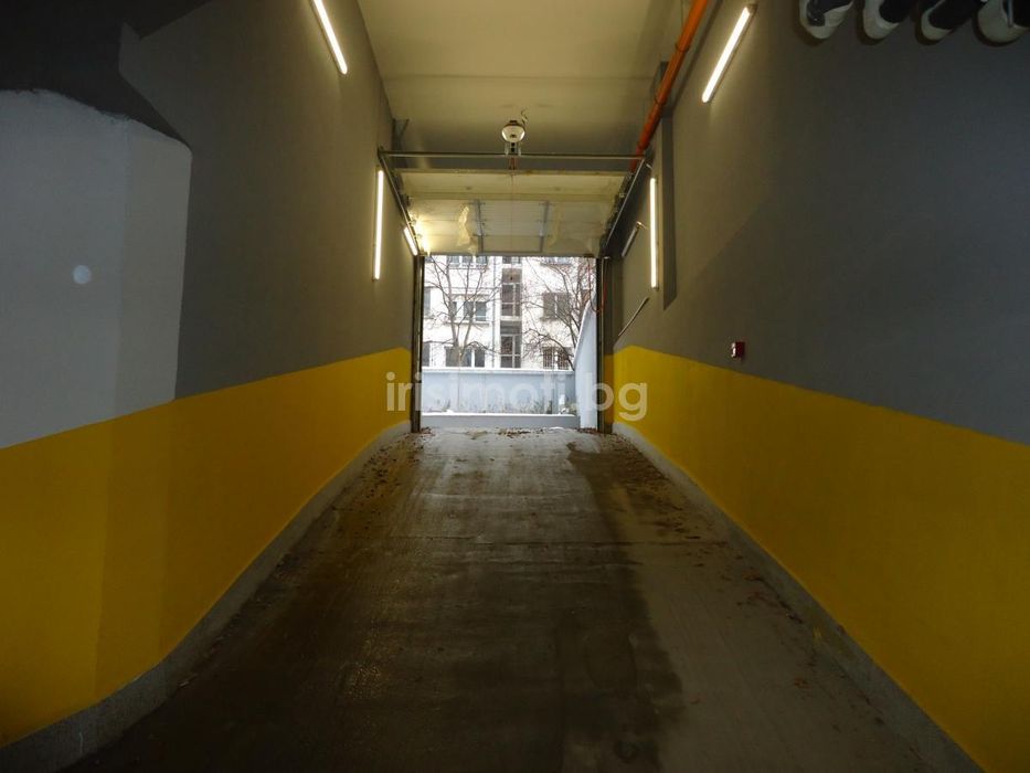 Дава се под наем Гараж / Паркомясто в София, Белите брези - 12 кв.м за 100 € - Снимка #2