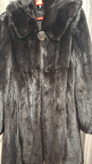 Продам норковую шубу