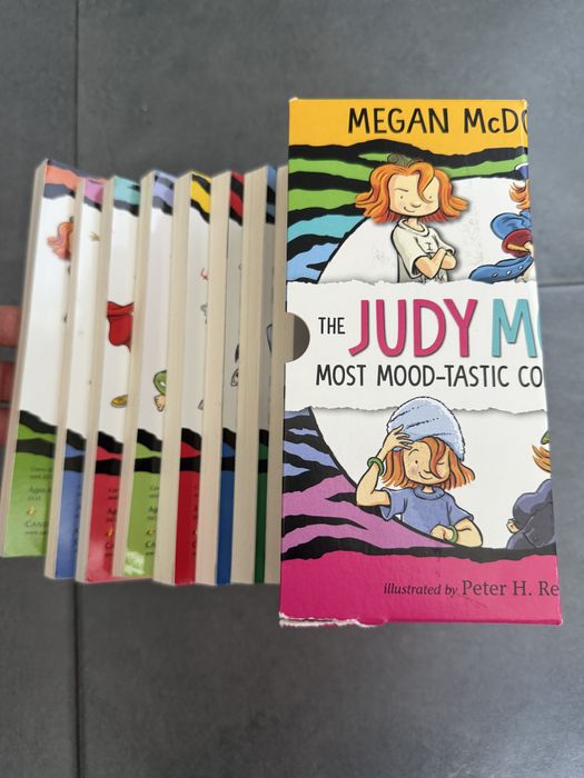 Colectie 8 carti Judy Moody in engleza