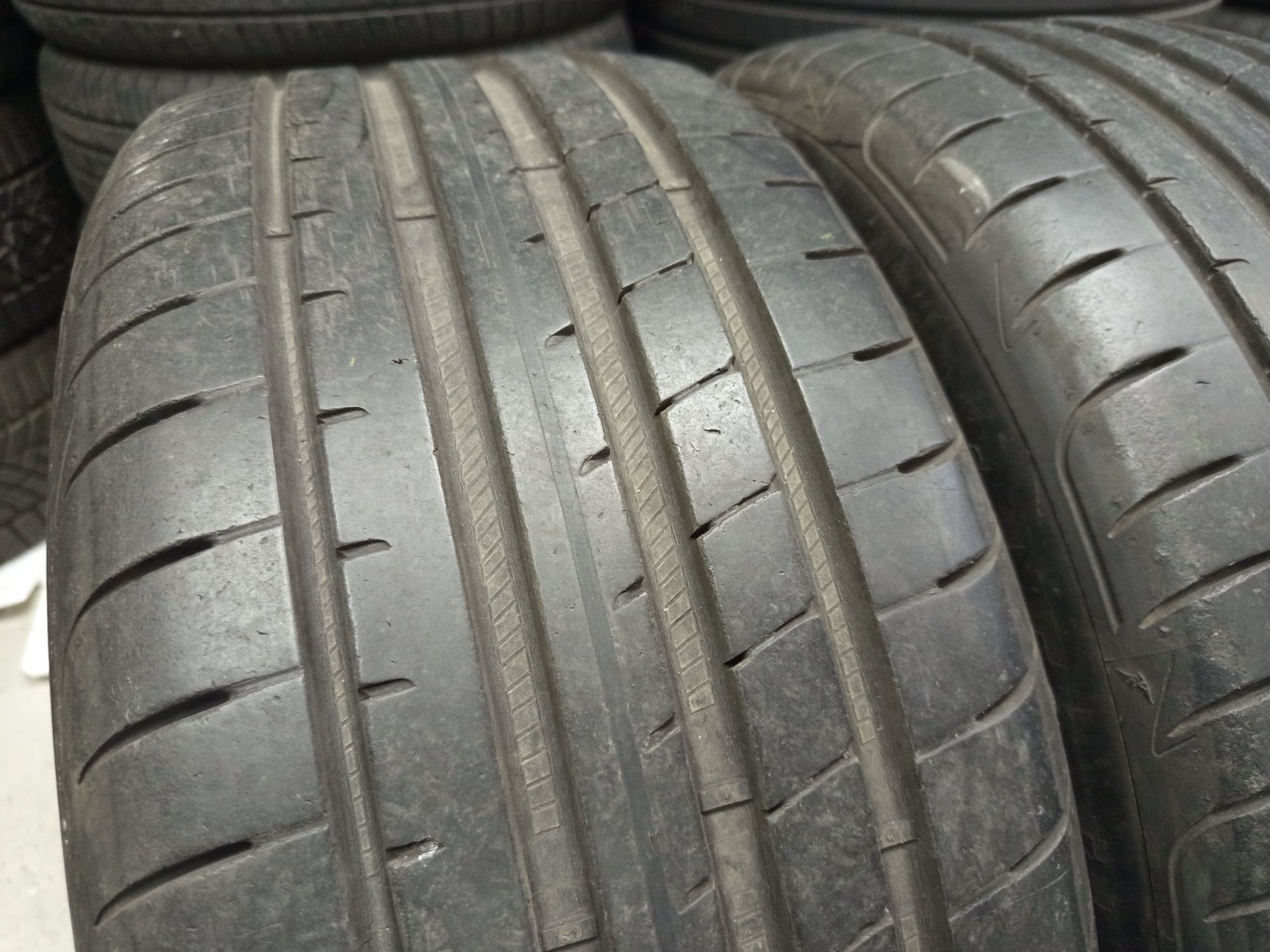 Goodyear 225/45/17-2бр