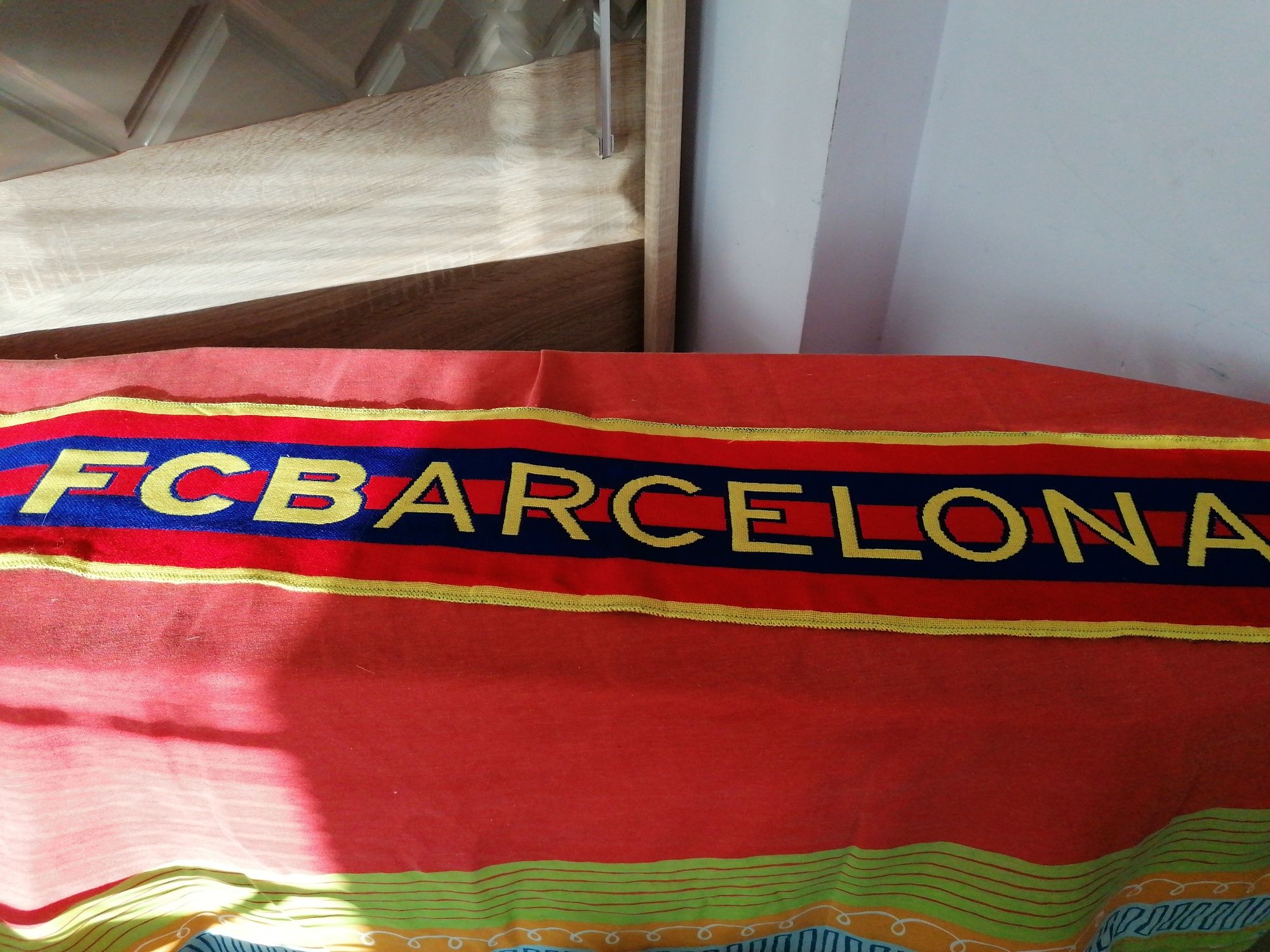 Оригинален футбол фенски шал  шапка Barcelona