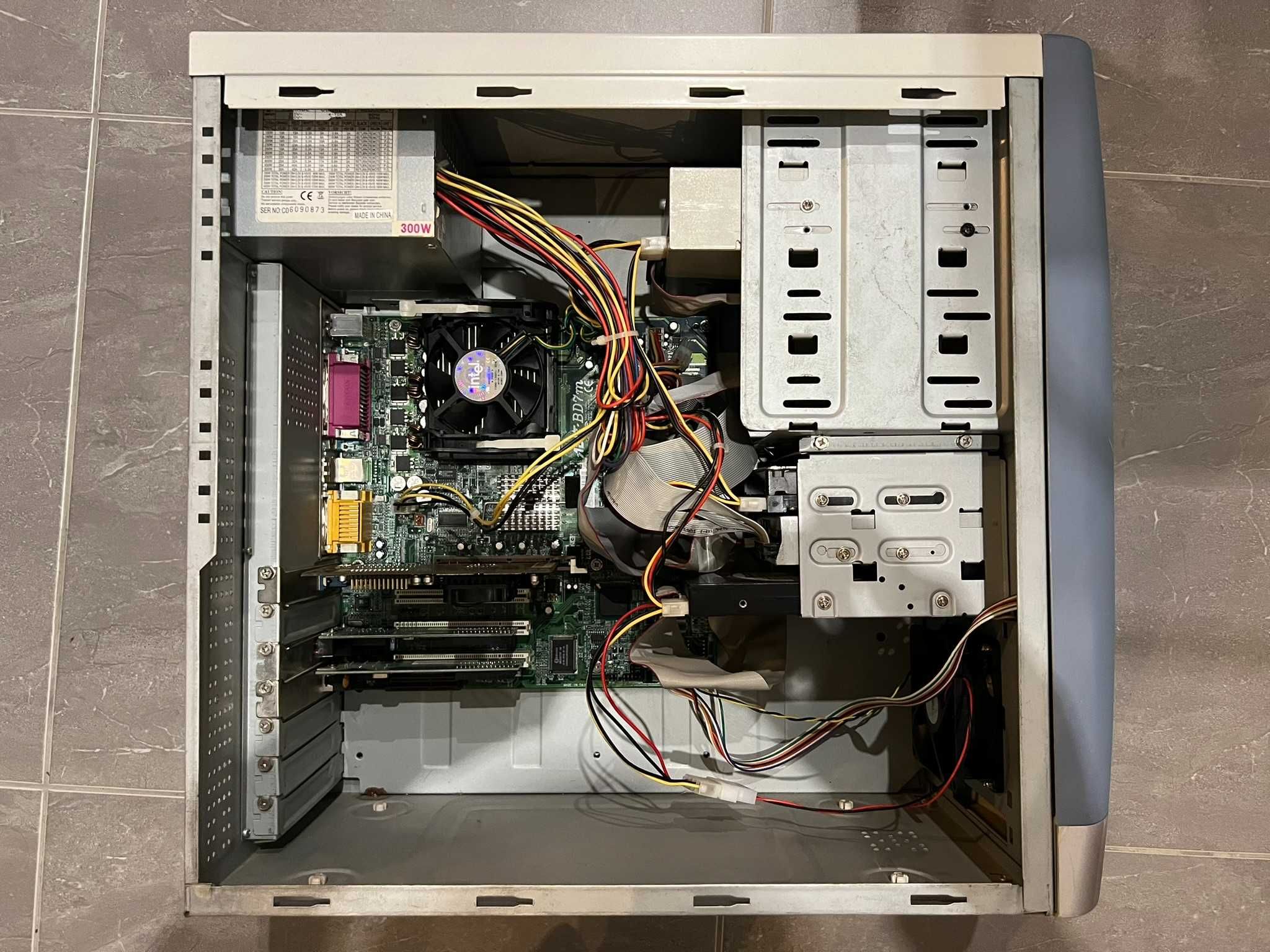 Retro PC Ретро настолни компютри
