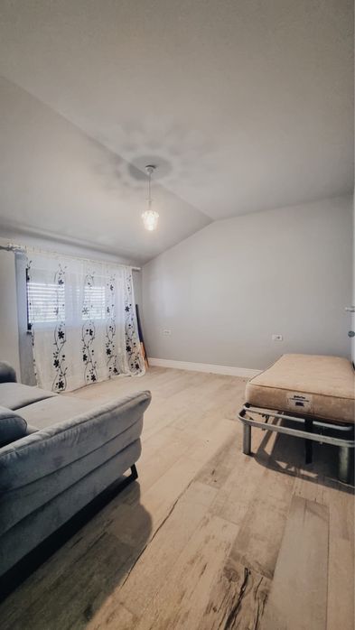 Vand casa cartierul Athena