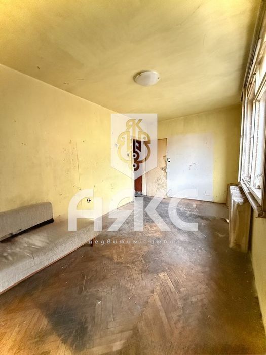 Многостаен апартамент в Центъра