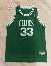 Vând tricou fără mâneci Nike NBA Celtics Bird.