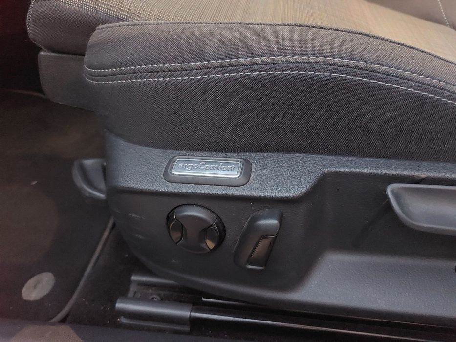 VW Passat Variant 2021 – 2.0 TDI DSG – LED, ACC, Cameră, Climatronic