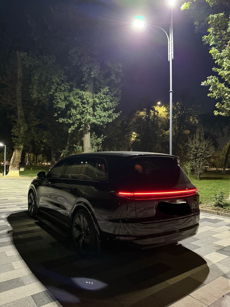 Lixiang L9 ultra 2024