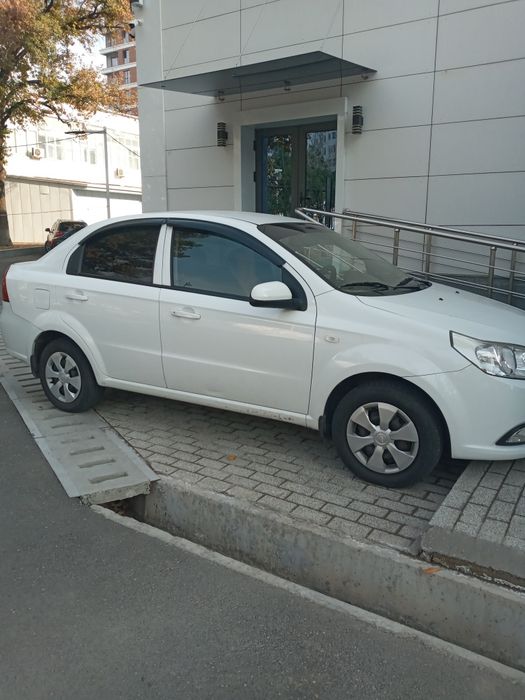 Авто нексия 3 евро  2018 год7.500 в