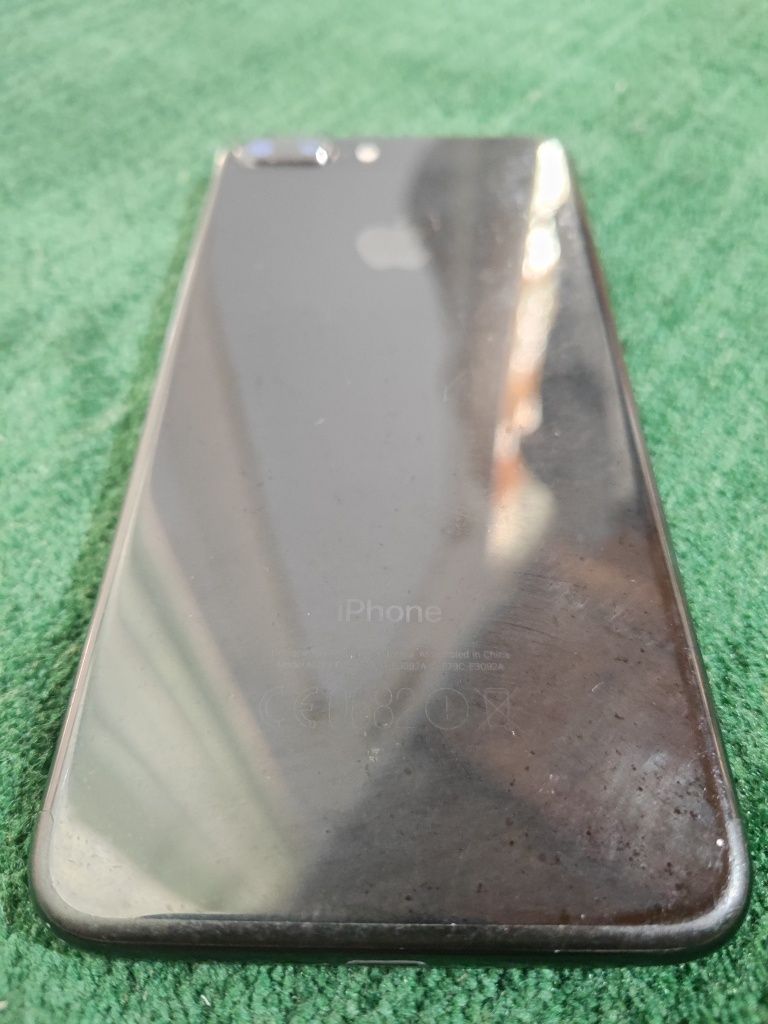 iPhone 7 plus jet black 256gb ideal