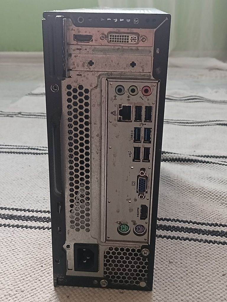 Компютър Acer Aspire X1935