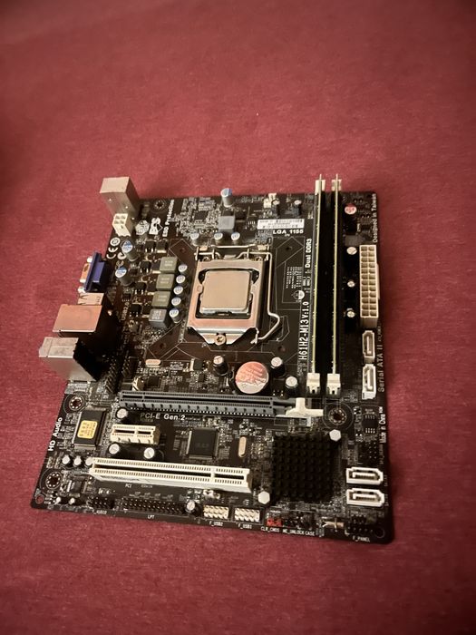 Мат плата с процессором; озу