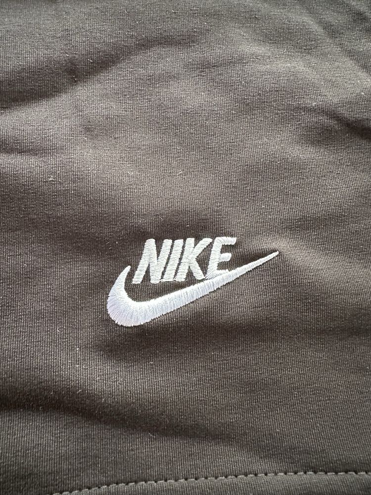 Мъжки,памучни,черни къси панталонки Nike с бродирано лого,класически