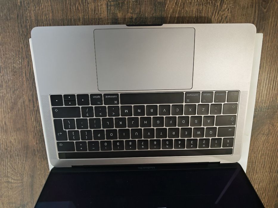 Macbook Pro 2017-13.3" Touchbar 16 GB RAM 512 GB